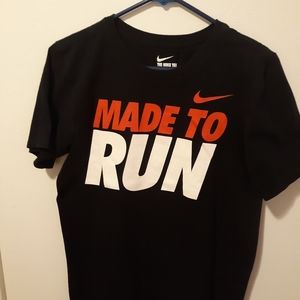 The Nike Tee "Made to Run"